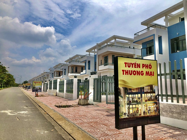 Cận cảnh 500 căn biệt thự xây không phép của Công ty cổ phần đầu tư LDG ở Đồng Nai - Hình 6 Can canh 500 can biet thu xay khong phep cua Cong ty co phan dau tu LDG o Dong Nai-Hinh-6