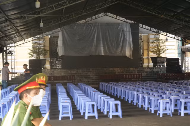 Vu an Chu tich dia oc Alibaba Nguyen Thai Luyen va dong pham: Siet chat an ninh phien toa-Hinh-2