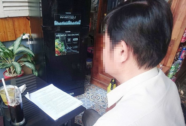 Nữ hiệu trưởng phát tán 'ảnh nóng' của nam hiệu phó Nu hieu truong phat tan 'anh nong' cua nam hieu pho