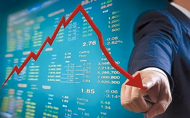 Nhan dinh chung khoan: VN-Index co the dieu chinh ve 1.065 roi dao tru