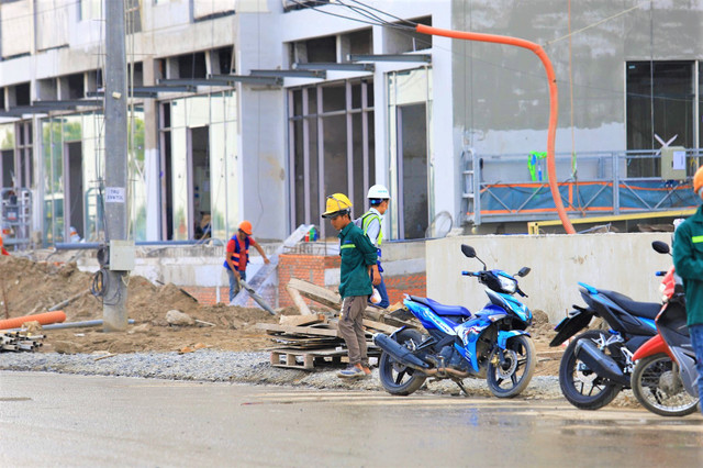 Chủ đầu tư, nhà thầu không đảm bảo phòng dịch COVID-19 sẽ bị dừng hoạt động Chu dau tu, nha thau khong dam bao phong dich COVID-19 se bi dung hoat dong