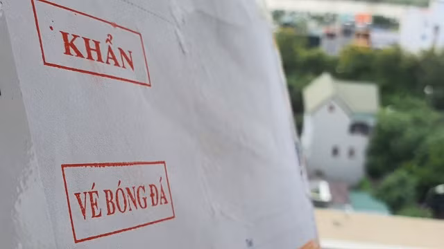 Dan phe ve tran Viet Nam vs Malaysia khoc rong-Hinh-2