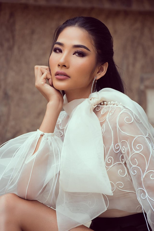 Á hậu Tường San mặc bikini nóng bỏng, khoe vẻ gợi cảm chết người - Hình 4 A hau Tuong San mac bikini nong bong, khoe ve goi cam chet nguoi-Hinh-4