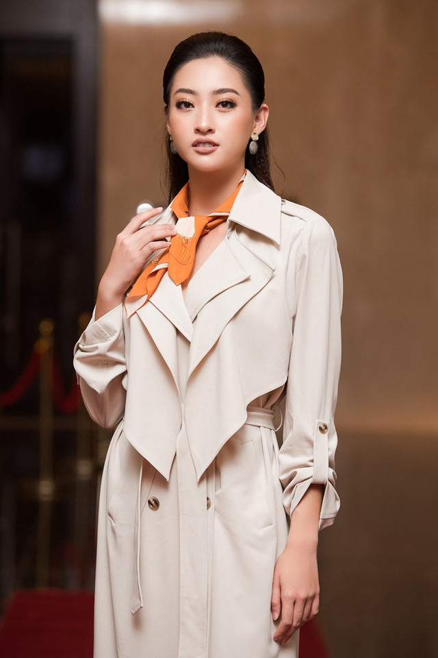 Nhã Phương mặc áo trễ nải khoe vòng một gợi cảm - Hình 7 Nha Phuong mac ao tre nai khoe vong mot goi cam-Hinh-7