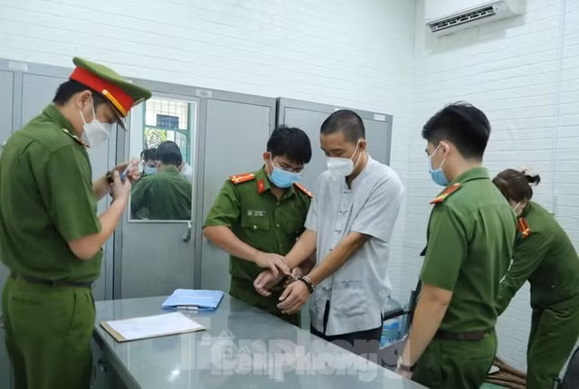 Cong an Binh Duong dieu tra hang loat Cong ty bat dong san ve du an lua dao-Hinh-6