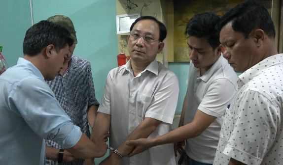 Giám đốc bệnh viện Cai Lậy bị điều tra về tội giết người Giam doc benh vien Cai Lay bi dieu tra ve toi giet nguoi