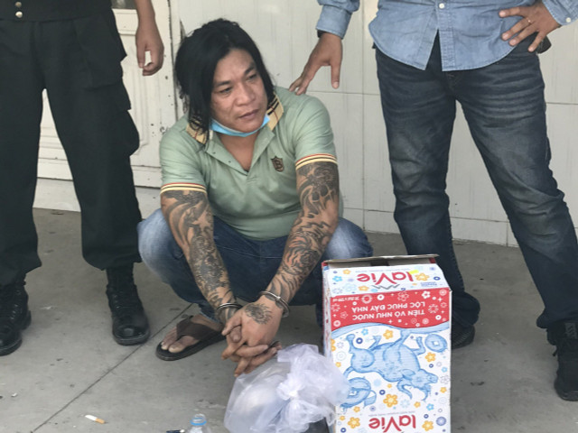 Khởi tố và tạm giam 4 người trong băng nhóm tội phạm ở Tiền Giang - Hình 3 Khoi to va tam giam 4 nguoi trong bang nhom toi pham o Tien Giang-Hinh-3