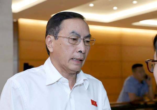 Giám đốc Công an không phải người địa phương: Chặn ê kíp, sân sau - Hình 2 Giam doc Cong an khong phai nguoi dia phuong: Chan e kip, san sau-Hinh-2