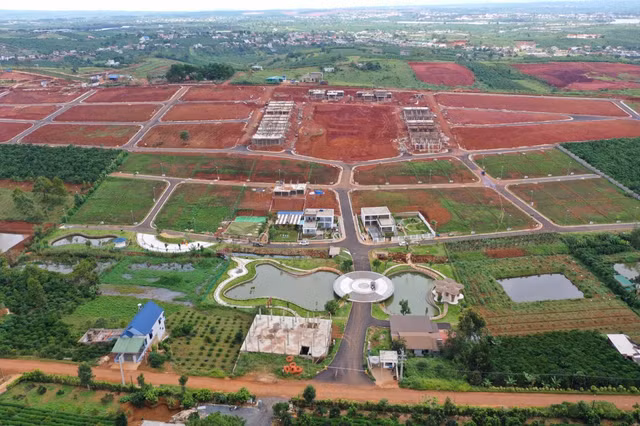 Bat cap trong quy hoach khien tinh trang phan lo tach thua no ro