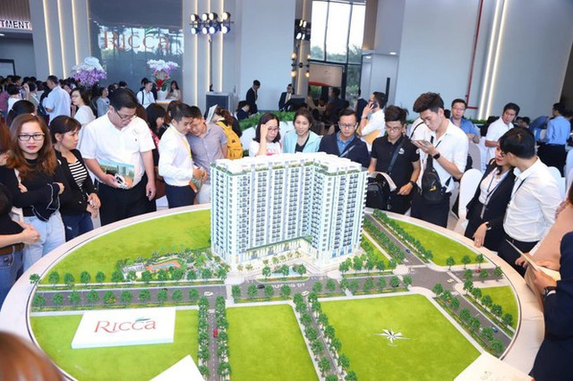 Thị trường ảm đạm, căn hộ ở TPHCM vẫn chào bán giá 'trên trời' - Hình 2 Thi truong am dam, can ho o TPHCM van chao ban gia 'tren troi'-Hinh-2