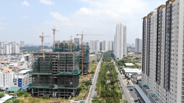 Đây là 4 con đường ken đặc chung cư ở Sài Gòn, khách nghĩ kỹ trước khi xuống tiền - Hình 40 Day la 4 con duong ken dac chung cu o Sai Gon, khach nghi ky truoc khi xuong tien-Hinh-40
