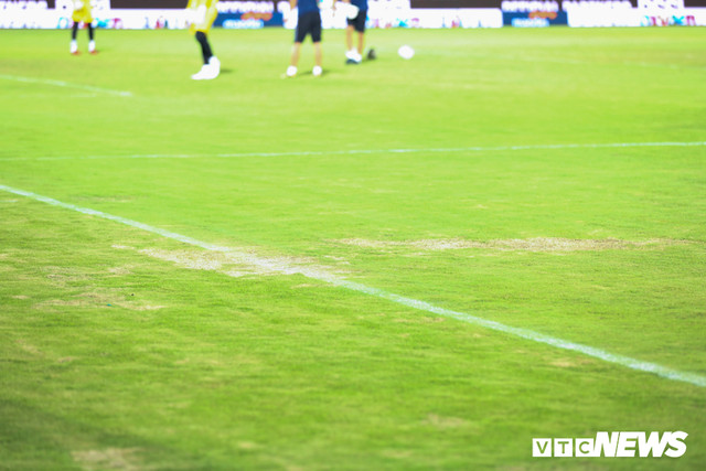 HLV Park Hang seo quyết đuổi thẳng cổ phóng viên Indonesia khỏi sân tập - Hình 9 HLV Park Hang seo quyet duoi thang co phong vien Indonesia khoi san tap-Hinh-9