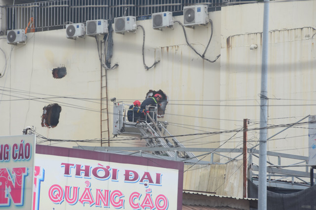 Vu chay quan karaoke o Binh Duong khien 12 nguoi chet: Nhung thong tin moi nhat-Hinh-7