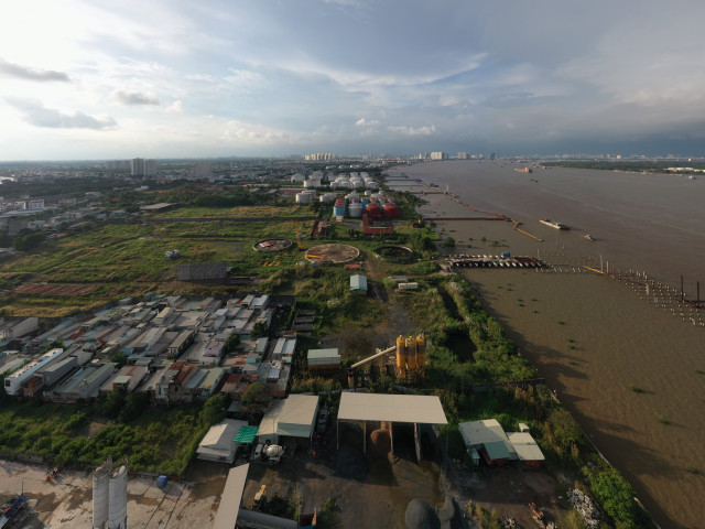 Cận cảnh dự án tổng kho xăng dầu hàng nghìn tỷ thi công dở dang ở TP HCM Can canh du an tong kho xang dau hang nghin ty thi cong do dang o TP HCM