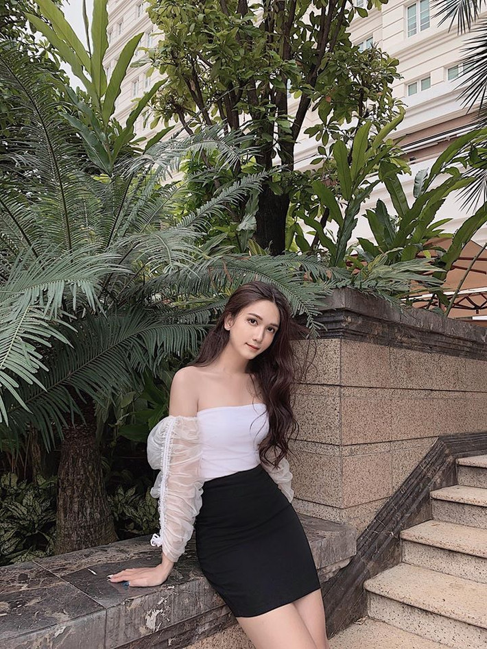 Người đẹp này còn dự định làm ngực và phẫu thuật chuyển giới trong năm nay để ước mơ trở thành con gái được trọn vẹn.