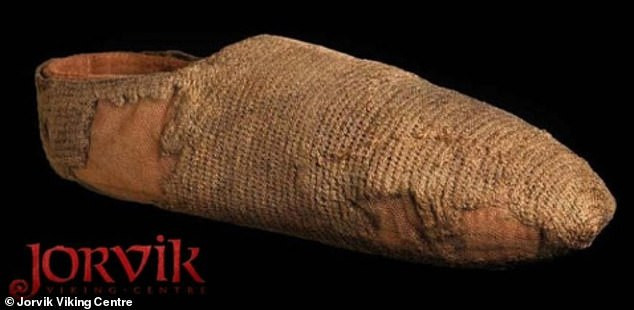 Một chiếc tất của người Viking là một cổ vật quý giá. Nó có lịch sử tồn tại khoảng 1.000 năm.