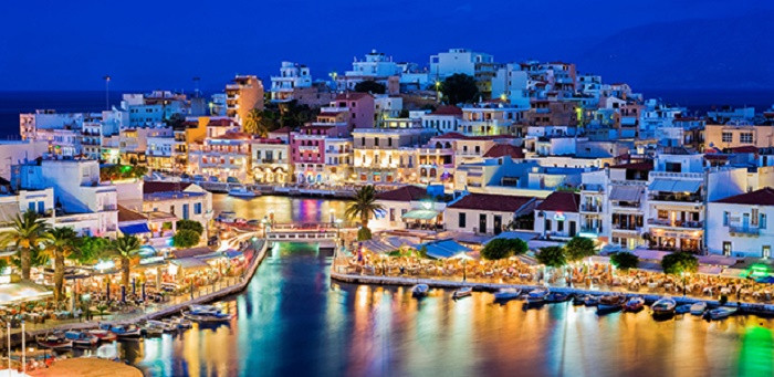 CH Czech, Hy Lạp, Malta và New Zealand xếp thứ 8 trong danh sách. Người có hộ chiếu các nước này được miễn visa tại 184 quốc gia.