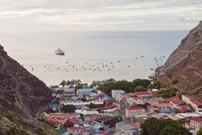 Hòn đảo này không có mạng di động và mạng Internet cũng không phổ biến.