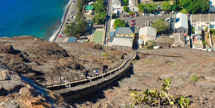 Thậm chí, tàu RMS Saint Helena thỉnh thoảng thực hiện hành trình tới đảo Tenerife, Tây Ban Nha, và đảo Portland, Vương quốc Anh.