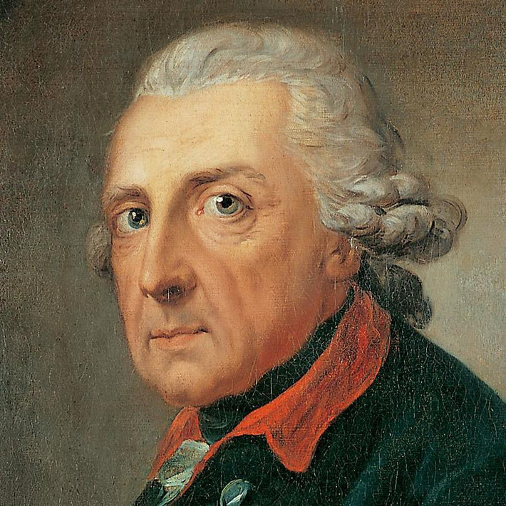 Sau khi vua cha qua đời, Friedrich lên ngôi hoàng đế. Ông dần sống tách biệt với Christine. Thậm chí, nhiều tài liệu viết rằng vua Friedrich chỉ thăm vợ 1 lần/năm.