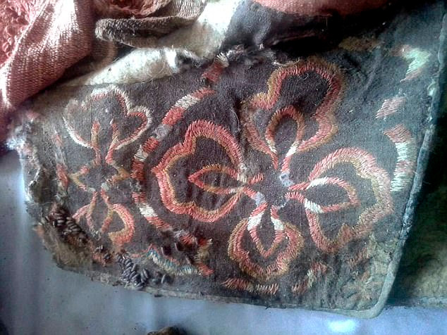 Đây chỉ là giả thuyết. Hiện giới khoa học chưa thể chứng minh du hành thời gian có thật. Vì vậy, không ai có thể khẳng định đôi giày của xác ướp 1.000 tuổi thực sự là món đồ đến từ chuyến du hành thời gian.