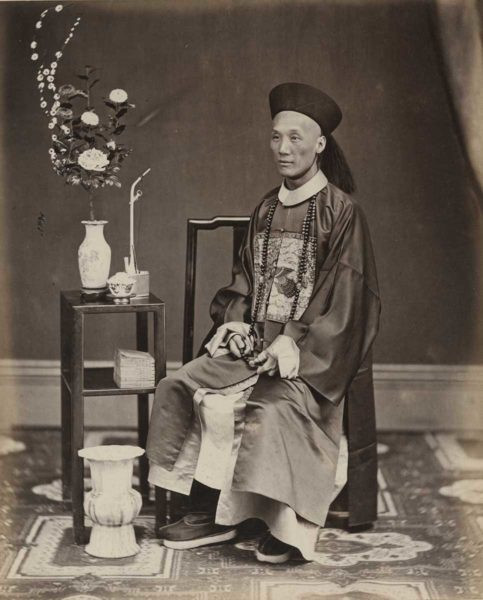 Sau một thời gian được người phương Tây và các chuyên gia giải thích chi tiết về nguyên lý hoạt động của máy ảnh, người dân thời nhà Thanh bắt đầu chụp ảnh mà không còn mang nỗi sợ mất đi linh hồn.