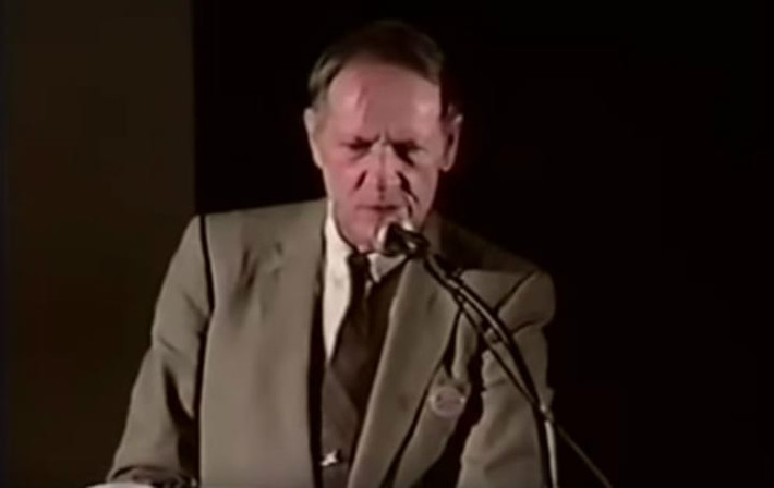 Theo lời kể của ông Bielek, bản thân là nhà du hành thời gian. Ông có 6 tuần sống ở năm 2137 và 2 năm trong giai đoạn từ năm 2749 - 2750.