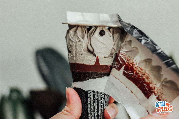 Sở hữu kem không chỉ để chụp ảnh, phái đẹp chủ yếu muốn nhấm nháp hương vị được nhiều tín đồ ẩm thực review rằng: Chắc chắn phải thử một lần.