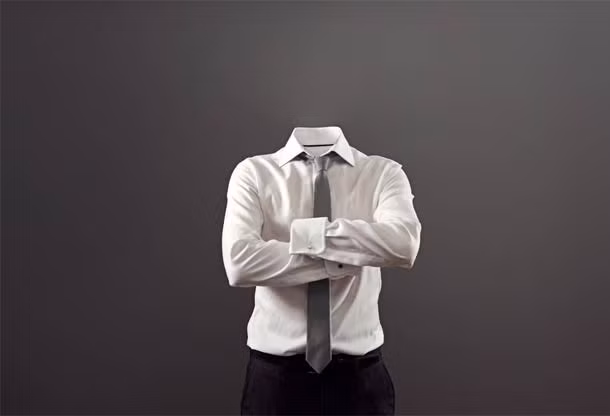 Do vậy, nhiều người khao khát có thể sở hữu siêu năng lực tàng hình giống như Harry Potter. Thay vì sử dụng chiếc áo tàng hình, người ta hy vọng có thể "biến mất" bằng cách sử dụng tâm trí.