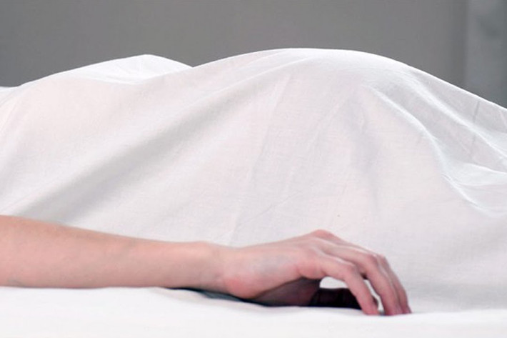 Năm 1633, một trường hợp mẹ sinh con sau khi qua đời xảy ra tại Brussels, Bỉ.