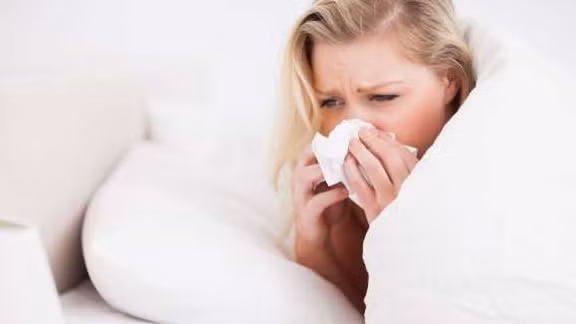 Vì vậy, chúng ta nên quan tâm nhiều hơn đến những vấn đề nhỏ nhặt trong cuộc sống, bởi không có căn bệnh nào khởi phát mà không có lý do, đặc biệt là một căn bệnh mà chúng ta ít nghe đến - ung thư miệng.