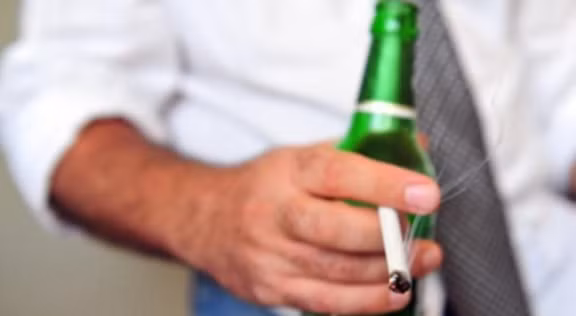 Chúng ta đều biết câu nói "bệnh từ miệng mà ra", vì vậy vẫn mong rằng mỗi người phải thay đổi những thói quen xấu trong chế độ ăn uống và bổ sung đầy đủ dinh dưỡng cho mình, tất nhiên là phải bổ sung kịp thời.