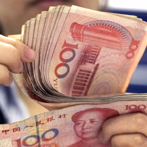 Nhờ vậy, Trung Quốc không chỉ đáp ứng đủ nhu cầu trong nước mà còn xuất khẩu khẩu trang và các thiết bị y tế sang các nước khác trên thế giới. Do đó, kinh tế Trung Quốc bắt đầu có dấu hiệu khởi sắc.