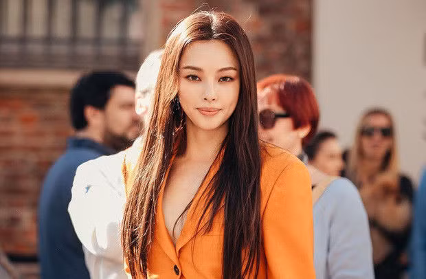 Người đẹp xứ Hàn cho biết cô ăn thuần chay từ khi còn trẻ. Để cân bằng lượng dinh dưỡng, cô nàng phải bổ sung thêm thực phẩm bổ sung và thi thoảng ăn thêmmột chút thịt để đảm bảo sức khỏe.