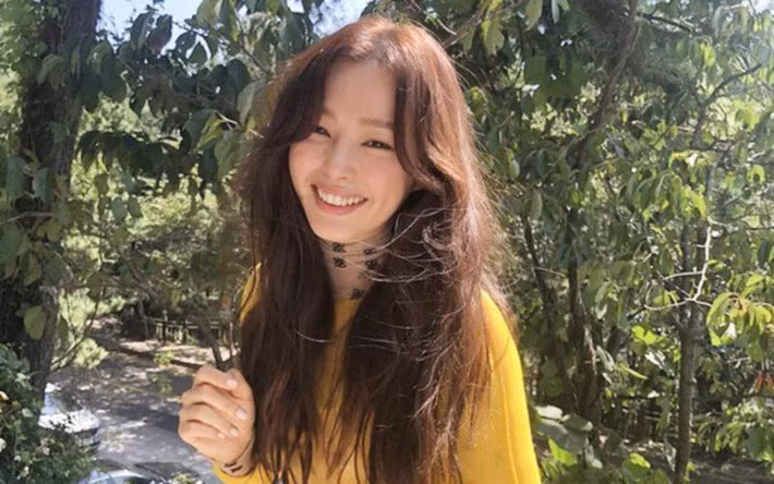 Để giữ được vẻ đẹp mặn mà ở tuổi 38, Honey Lee chia sẻ bản thân đã áp dụng những bí quyết giữ vóc dáng tuyệt đẹp như hiện tại.