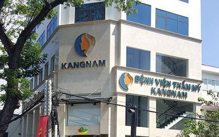 Ngày 15/10, đại diện Bệnh viện Thẩm mỹ Kangnam (phường 9, quận 3, TP.HCM) xác nhận nữ việt kiều 59 tuổi ngụ tại TP.HCM, là khách hàng thực hiện phẫu thuật căng da mặt tại cơ sở này, đã tử vong tối 14/10, sau khi được điều trị tại Bệnh viện Chợ Rẫy.