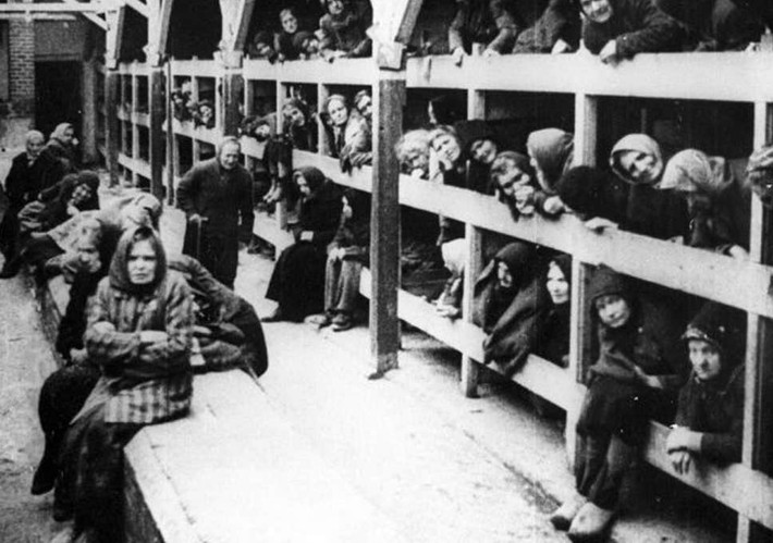 Tuy nhiên, việc làm này khiến tù nhân mất mạng theo cách thức hết sức rùng rợn và vô nhân đạo.