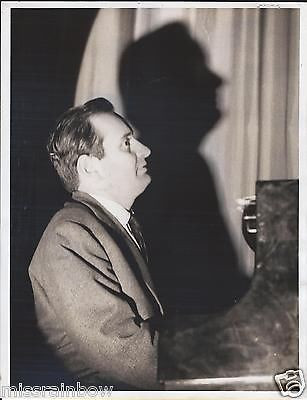 Vào năm 1963, Romano và ban nhạc của ông giành được một giải thưởng uy tín ở Italy. Thay vì sống cuộc đời "đen tối" bởi cái bóng của người cha độc tài, Romano đã chọn lựa sống theo cách tích cực hơn.