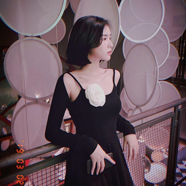 Phong cách thời trang gợi cảm của bạn gái tin đồn Bùi Tiến Dũng cực hút mắt.