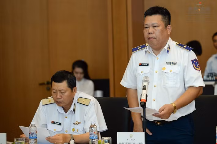  Thiếu tướng Bùi Trung Dũng - cựu phó tư lệnh Cảnh sát biển Việt Nam: Ông Dũng cũng bị Cơ quan điều tra hình sự Bộ Quốc phòng khởi tố bị can, bắt tạm giam về tội tham ô tài sản.