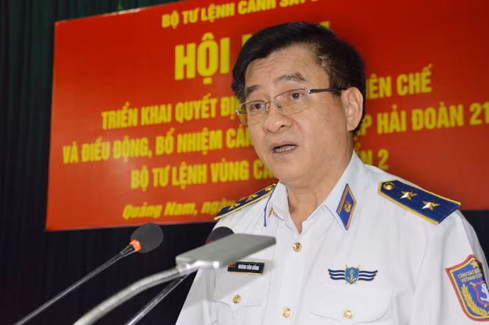  Trung tướng Hoàng Văn Đồng - cựu chính ủy Cảnh sát biển Việt Nam: Cơ quan điều tra hình sự Bộ Quốc phòng thực hiện bắt tạm giam đối với cựu Chính ủy, Trung tướng Hoàng Văn Đồng về tội tham ô tài sản.