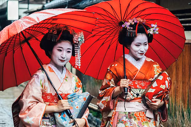 Trong thời gian huấn luyện, các Maiko được dạy không bao giờ được phép tiết lộ thông tin khách hàng hay những gì xảy ra trong buổi tiệc tiếp khách.