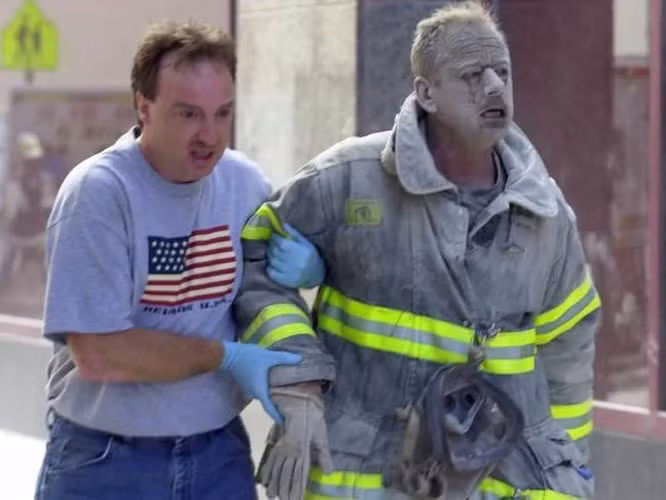 Ngoài ra, báo cáo cuối cùng của Ủy ban 11/9 của Mỹ công bố vào năm 2004 không chỉ ra Bayoumi có hành vi sai trái nào cho thấy nhân viên tình báo Arab Saudi cố ý hỗ trợ các phần tử khủng bố.