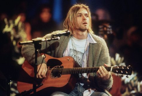 Thủ lĩnh ban nhạc rock Nirvana là Kurt Cobain cũng gia nhập Câu lạc bộ 27 khi qua đời tại nhà riêng năm 1944. Anh dùng súng tự sát.