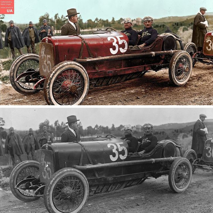 Antonio Ascari và Ugo Sivocci ngồi trong chiếc ôtô Alfa Romeo tại Targa Florio năm 1922. Nhờ bàn tay tài hoa của nhiếp ảnh gia Mario Unger, bức ảnh đen trắng trở nên ấn tượng hơn sau khi được "tô màu".