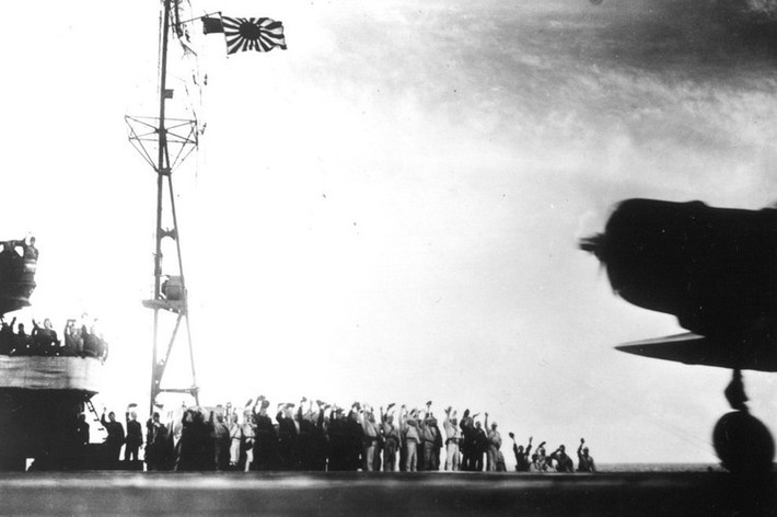 Vào ngày 7/12/1941, trận chiến 90 phút diễn ra rồi đi vào lịch sử nhân loại, trở thành trận chiến làm thay đổi toàn bộ cục diện Thế chiến 2. Đây là trận đánh do lực lượng Nhật Bản phát động nhằm vào hạm đội Mỹ tại Trân Châu Cảng.