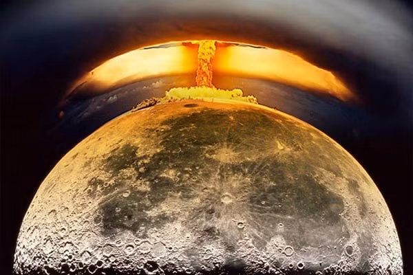 Theo một số tài liệu được giải mật, Mỹ lên kế hoạch nổ bom hạt nhân trên Mặt Trăng nhằm chứng minh ưu thế về sức mạnh quân sự của nước này với các nước trên thế giới.