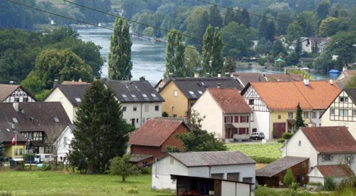 Sở dĩ thị trấn Büsingen am Hochrhein có vị trí đặc biệt như vậy là vì nơi đây từng thuộc lãnh thổ Áo.