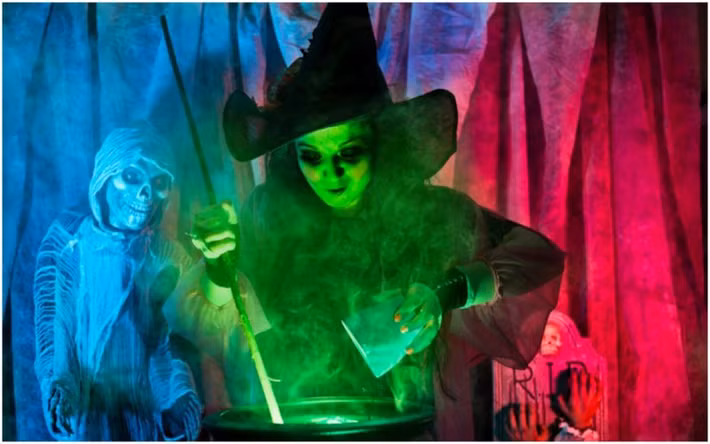 Một số quốc gia ở châu Âu thời Trung cổ như Anh, Pháp... có những câu chuyện về giới phù thủy.