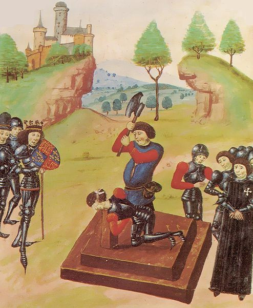 Hình thức xử tử rùng rợn khác là chặt đầu. Không chỉ dân thường mà cả quý tộc nếu phạm tội nghiêm trọng như phản quốc cũng bị hành hình theo cách này.